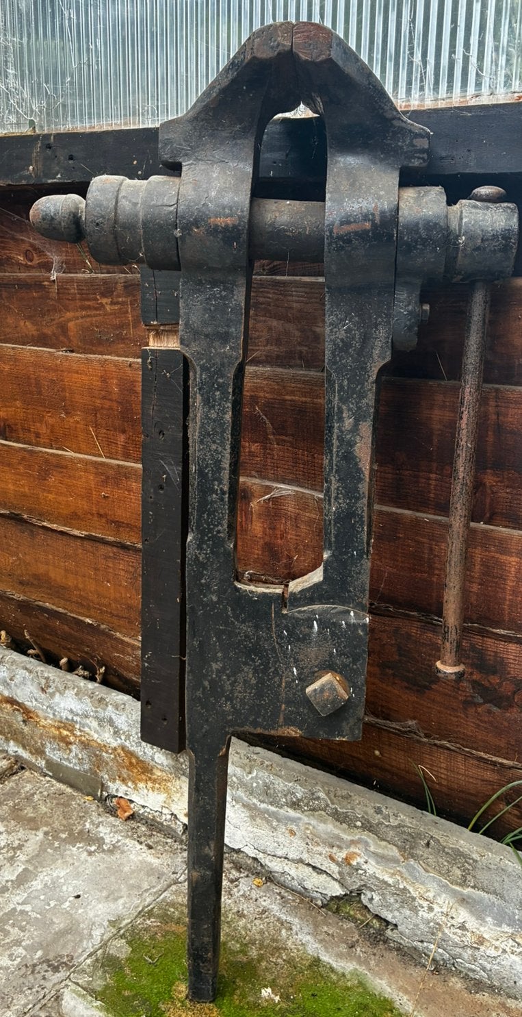 Staart werkbankschroef, Doe-het-zelf en Bouw, Ophalen, Gebruikt, 70 tot 120 cm, Bankschroef