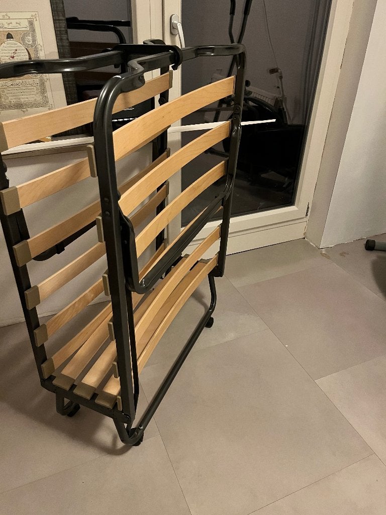 İnklapbaar logeerbed, Huis en Inrichting, Ophalen, 90 cm, Eenpersoons, Zwart