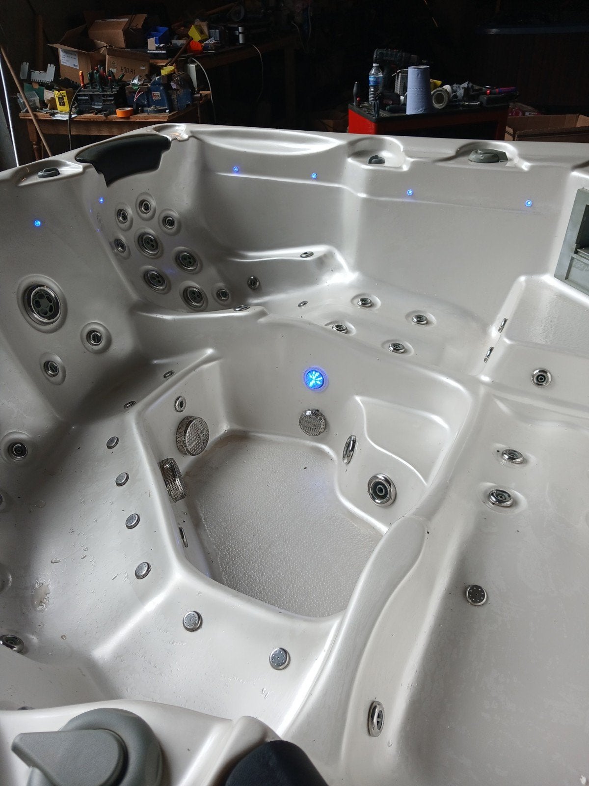 jacuzzi gratis geleverd 1 jaar garantie, Tuin en Terras, Verzenden