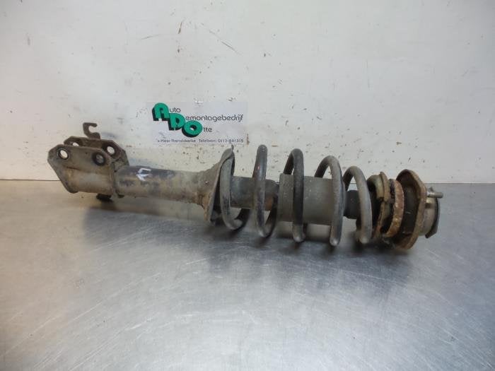 Schokdemperpoot links-voor van een Daihatsu Young RV, Gebruikt, Daihatsu, -, -