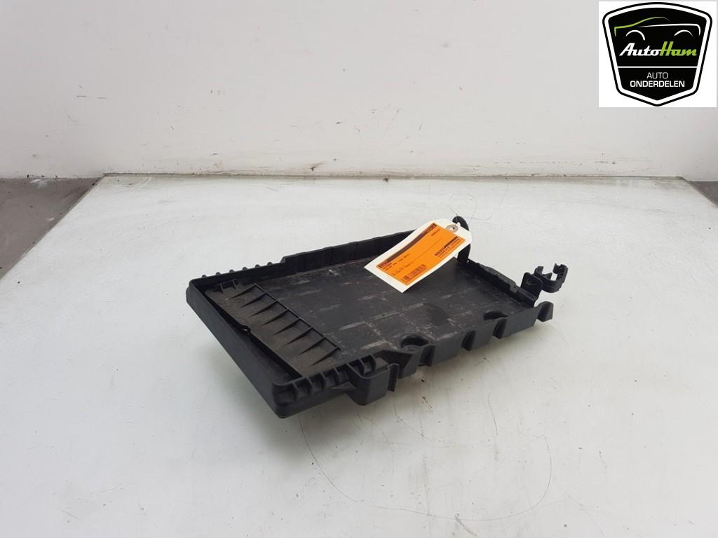 ACCUBAK Volvo V40 (MV) (01-2012/08-2019) (|31301934|), Gebruikt, Volvo