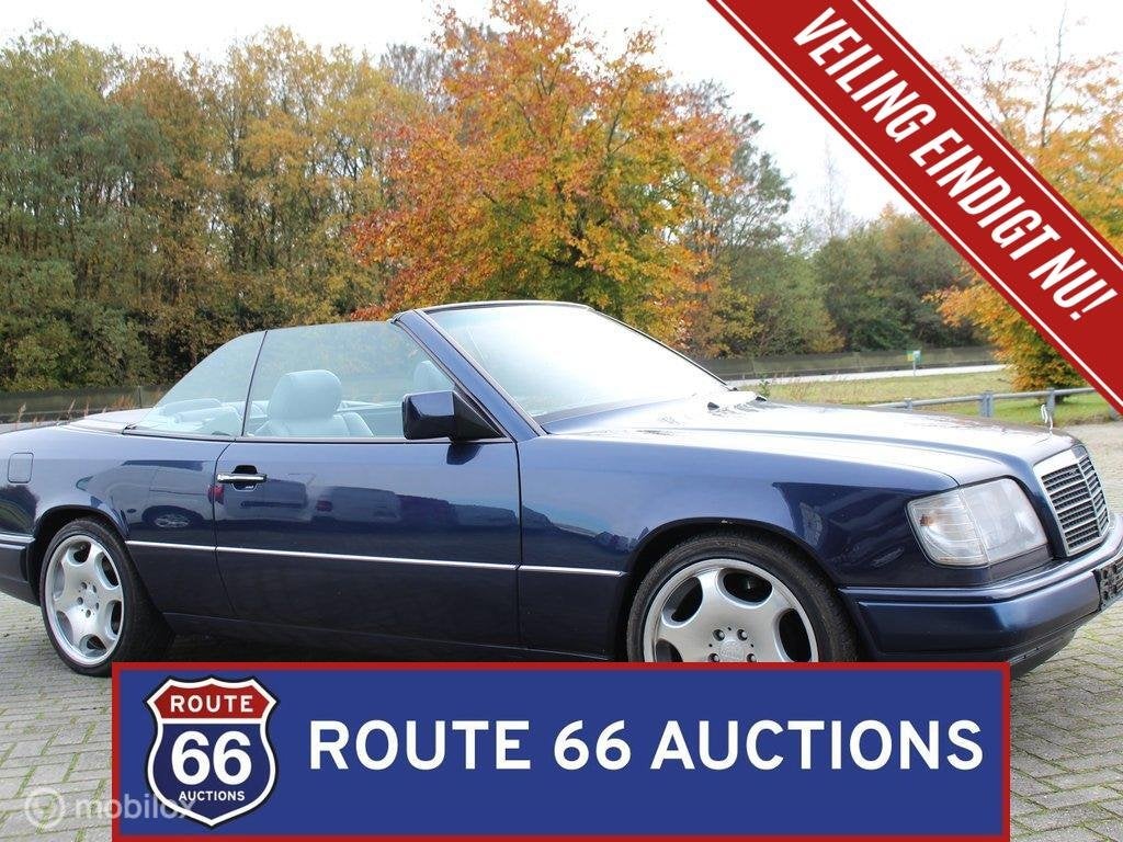 Mercedes-Benz E 200 Cabriolet | 1995 | Route 66 Auctions, Auto's, Zwart, Mercedes-Benz, Bedrijf, Handgeschakeld