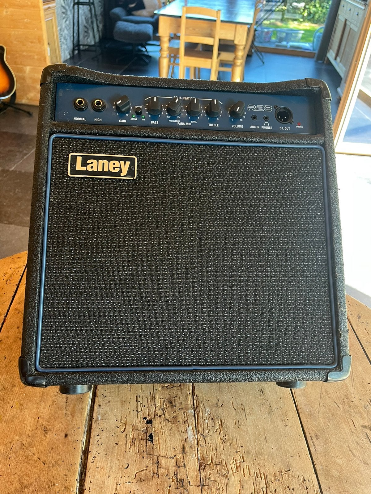 Laney RB2, Enlèvement, Comme neuf, Guitare