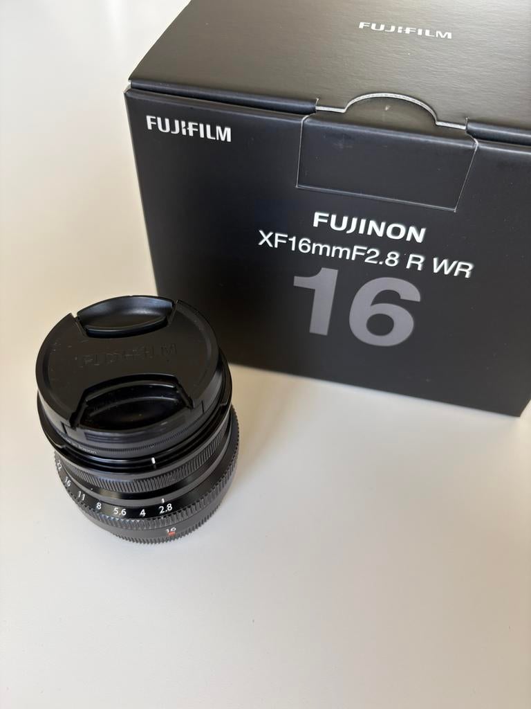 Fujinon XF 16mm f/2.8 R WR, Audio, Tv en Foto, Foto | Lenzen en Objectieven, Ophalen of Verzenden, Zo goed als nieuw, Accessoires