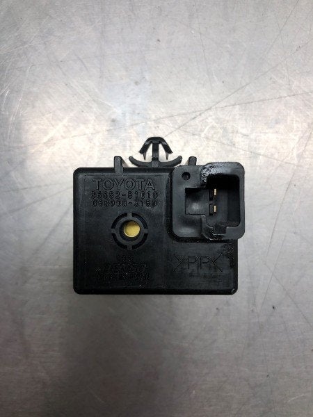 RELAIS Lexus SC (01-2001/07-2010) (|8665251010|0689003150|), Gebruikt, Lexus