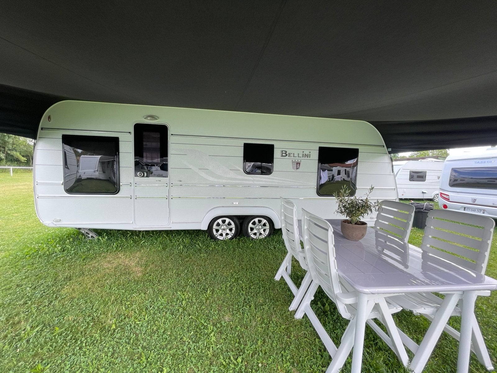 Caravane Tabert Bellini, Jusqu'à 4, Tabbert, Jusqu'à 500 kg, Douche