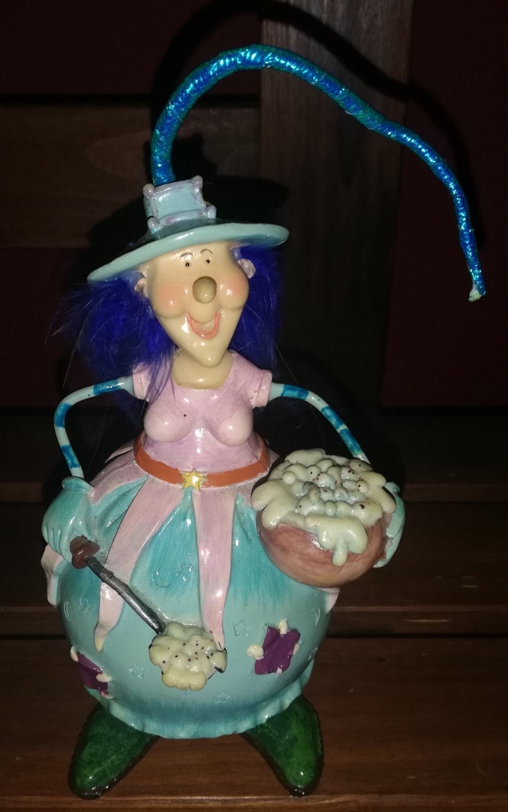 Sorcière bleu 16cm pour Halloween, Hobby & Loisirs créatifs, Enlèvement ou Envoi, Utilisé, Décoration