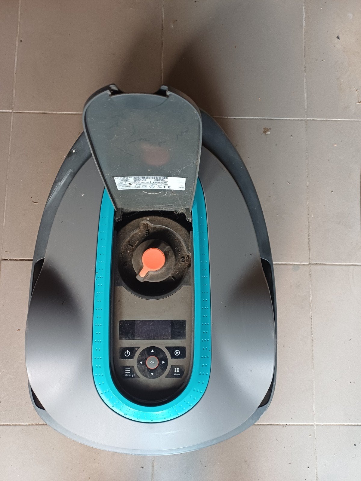 Robot grasmaaier Gardena met laadstation, Tuin en Terras, Ophalen of Verzenden, Gebruikt, Minder dan 20 cm