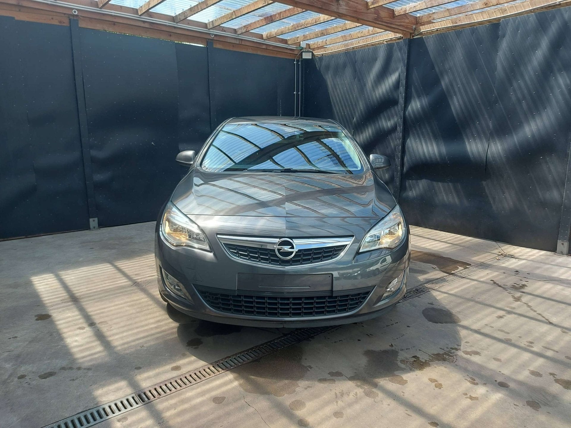 Opel Astra, Auto's, https://public.car-pass.be/vhr/bc6b7db3-7805-4417-8a55-f5ee513dc6dc, Stof, Gebruikt, 4 cilinders