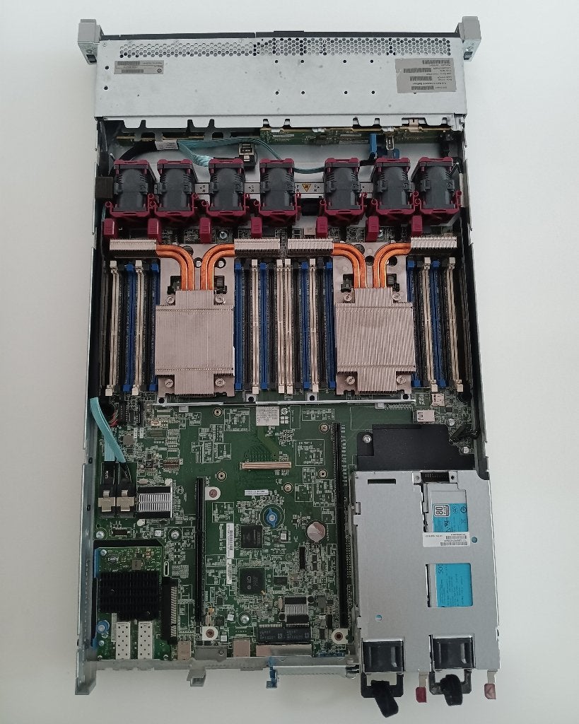 HP Proliant DL360 Gen9 Server (Geen RAM), Enlèvement, Utilisé, 2 à 3 Ghz, Moins de 4 GB