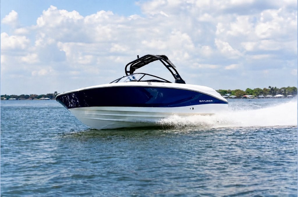 BAYLINER V22i - Europese primeur bij SENGERS !, Sports nautiques & Bateaux, Speedboat, Enlèvement, Bayliner, Essence