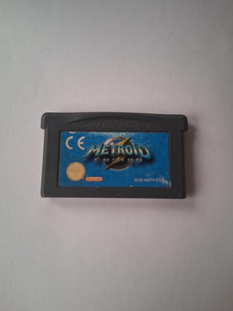 Metroid Fusion (GBA) — Original et fonctionnel !, Consoles de jeu & Jeux vidéo, Consoles de jeu | Nintendo Game Boy, Enlèvement ou Envoi