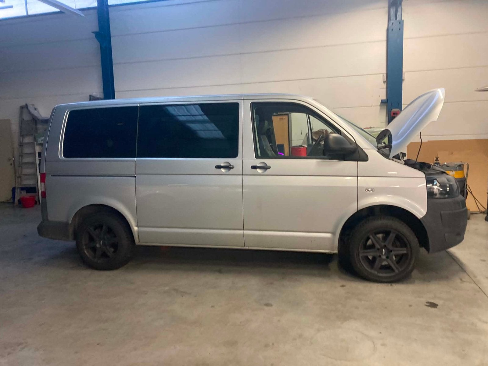 2.0 tdi Volkswagen 8 zitplaatsen multivan t5, Autos, 4 portes, Boîte manuelle, Diesel, Particulier