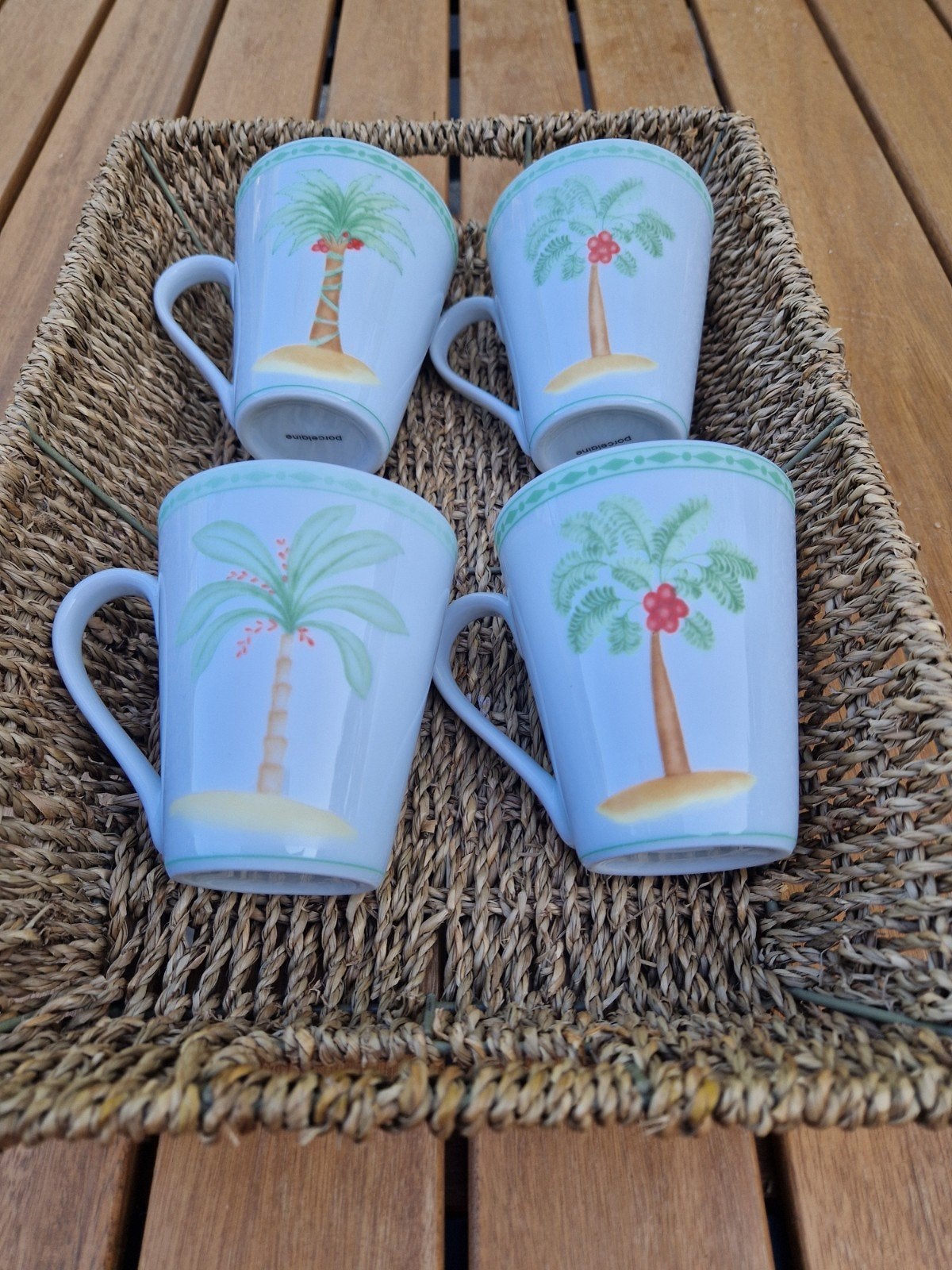 4 porseleinen mokken, Antiek en Kunst, Antiek | Servies los, Ophalen of Verzenden