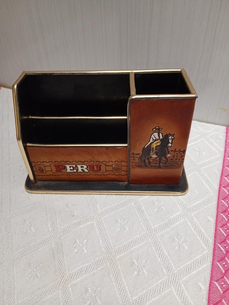 Plumier pour bureau, Divers, Fournitures scolaires, Enlèvement