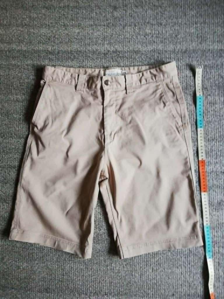 Herenshort, stijlvol, bijna nieuw, afgeprijsd, Kleding | Heren, Spijkerbroeken en Jeans, Overige kleuren, Overige jeansmaten, Ophalen of Verzenden