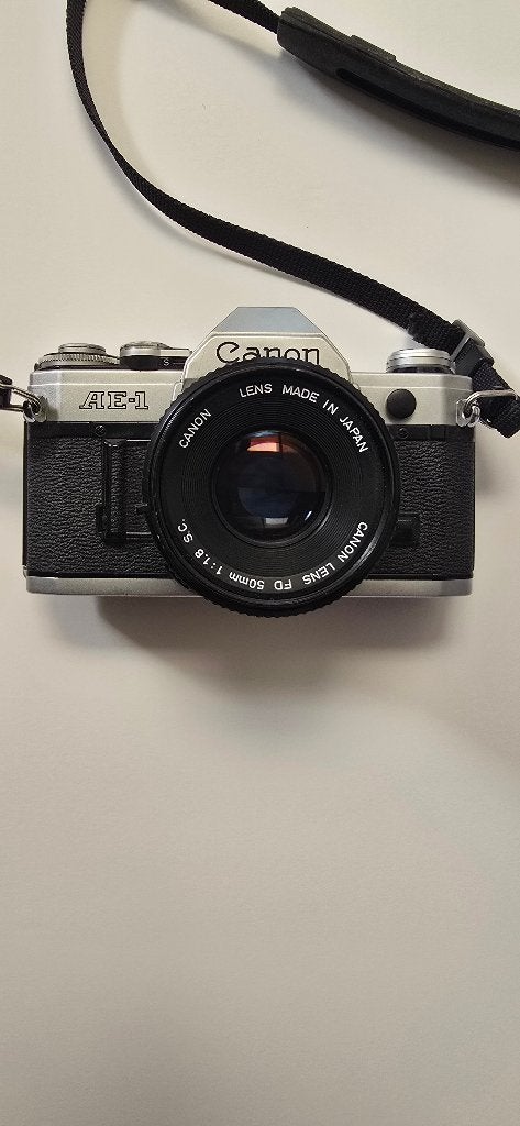 Canon ae-1 program + Canon FD 50mm f1.8 s.c. lens, Ophalen of Verzenden, Gebruikt, Spiegelreflex, Canon