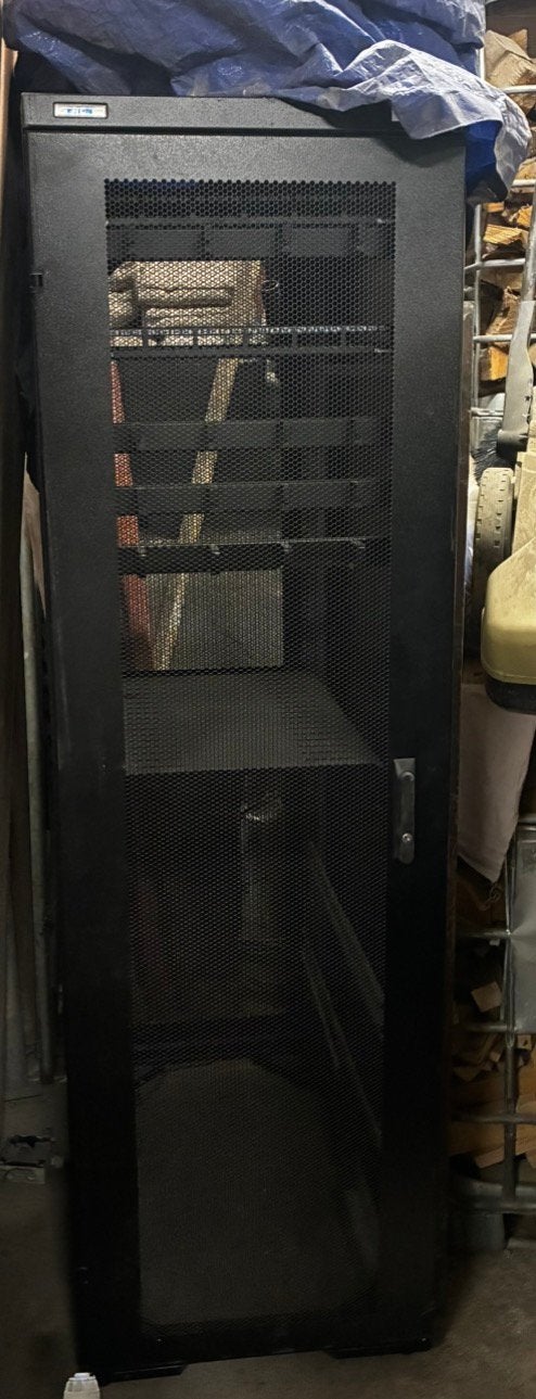 Serverkast eaton, Computers en Software, Serverkasten, Ophalen, Gebruikt