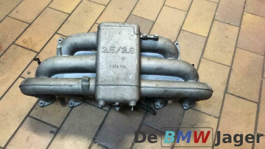 Inlaatspruitstuk BMW 5 6 7 serie E23 E24 E28 M30 1274756, Autos : Pièces & Accessoires, Moteurs & Accessoires, Enlèvement ou Envoi