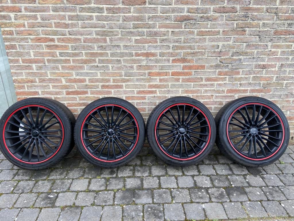 Velgen Corniche 18” VW met nieuwe banden 225/40/18, Auto-onderdelen, Ophalen, 18 inch, Gebruikt, Banden en Velgen