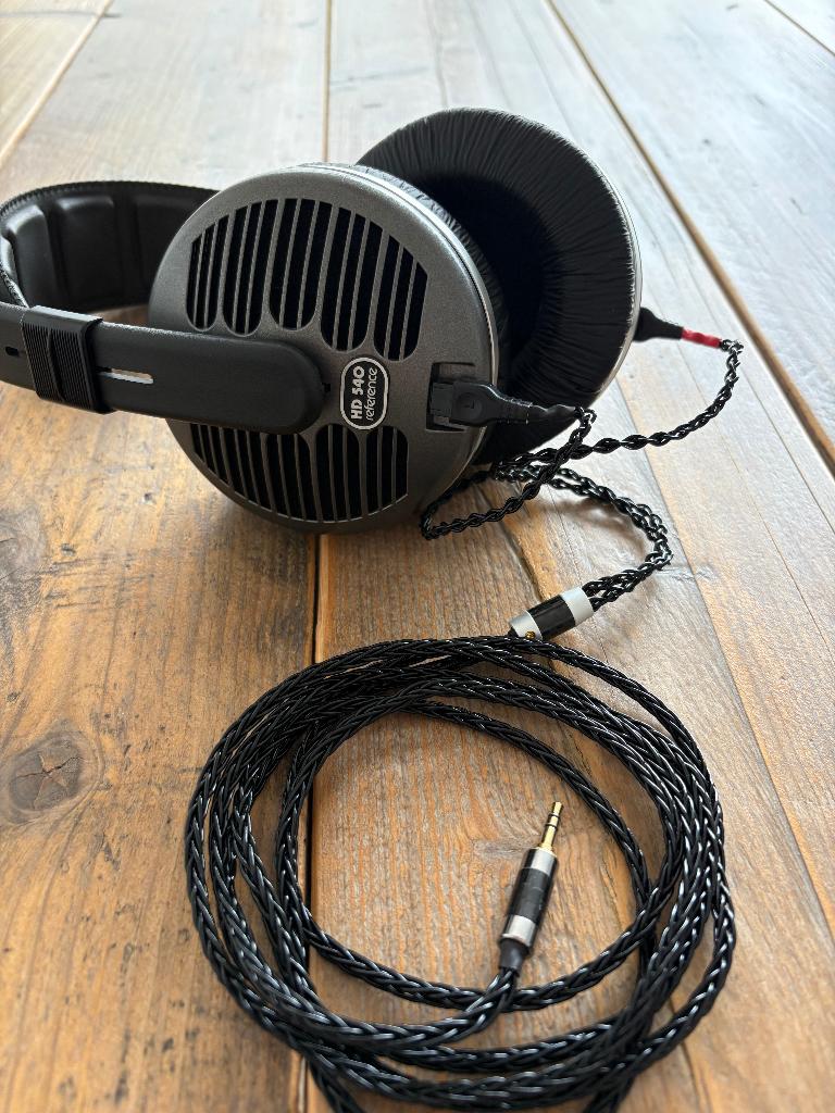 Sennheiser HD 540 Reference – vintage – nieuwe pads & kabel, Audio, Tv en Foto, Hoofdtelefoons, Refurbished, Over oor (circumaural)