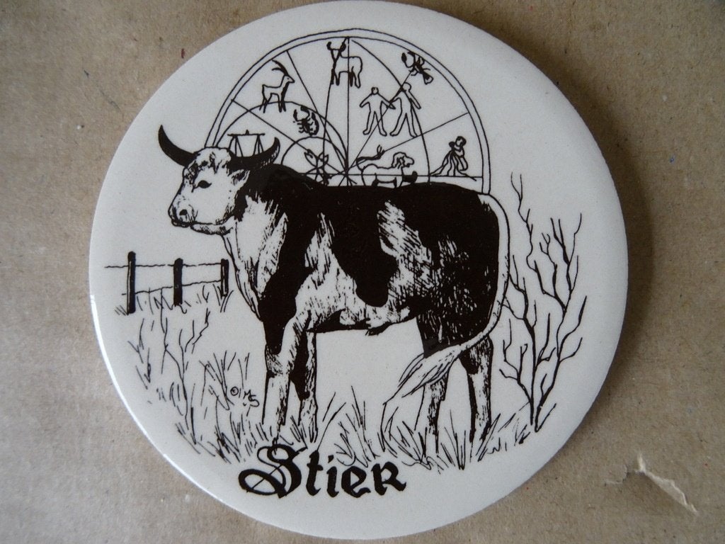 Curiosa vintage tegel tegeltje met sterrenbeeld Stier 9cm, Ophalen of Verzenden