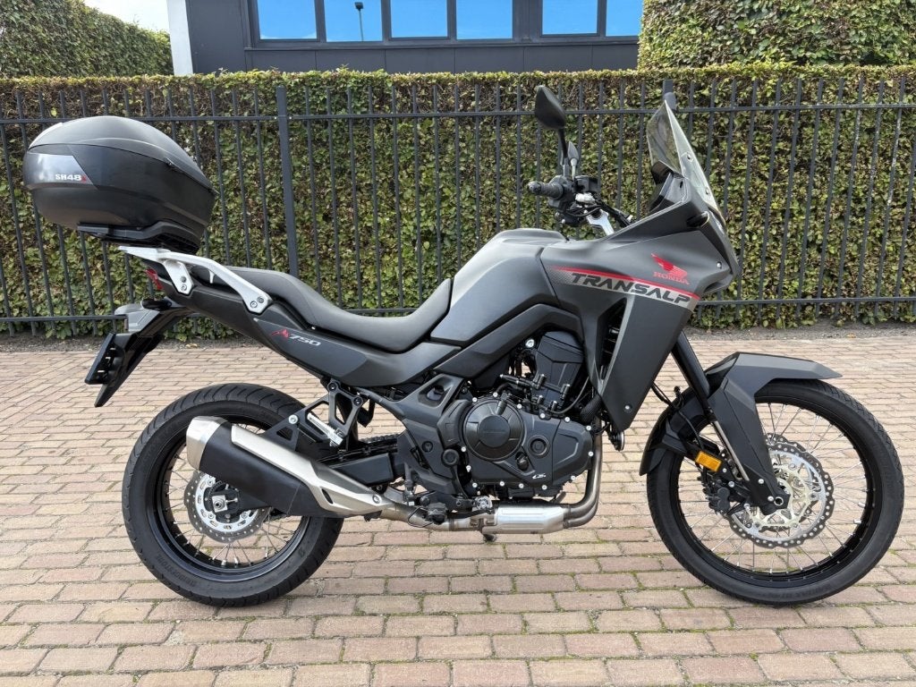 Honda Transalp 750, Motoren, 750 cc, 2 cilinders, Motorrijbewijs A, Meer dan 35 kW
