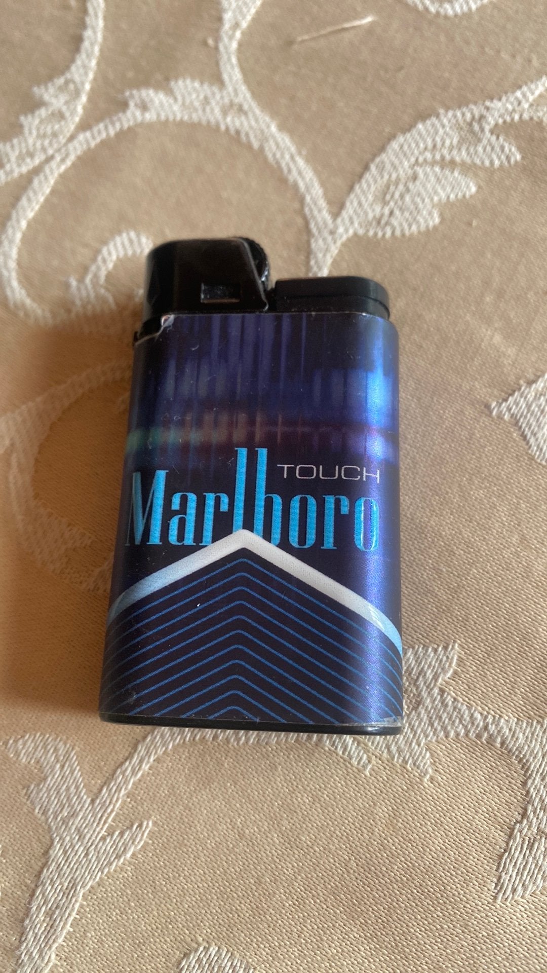 Marlboro aansteker  Hervulbaar, Ophalen, Zo goed als nieuw, Aansteker