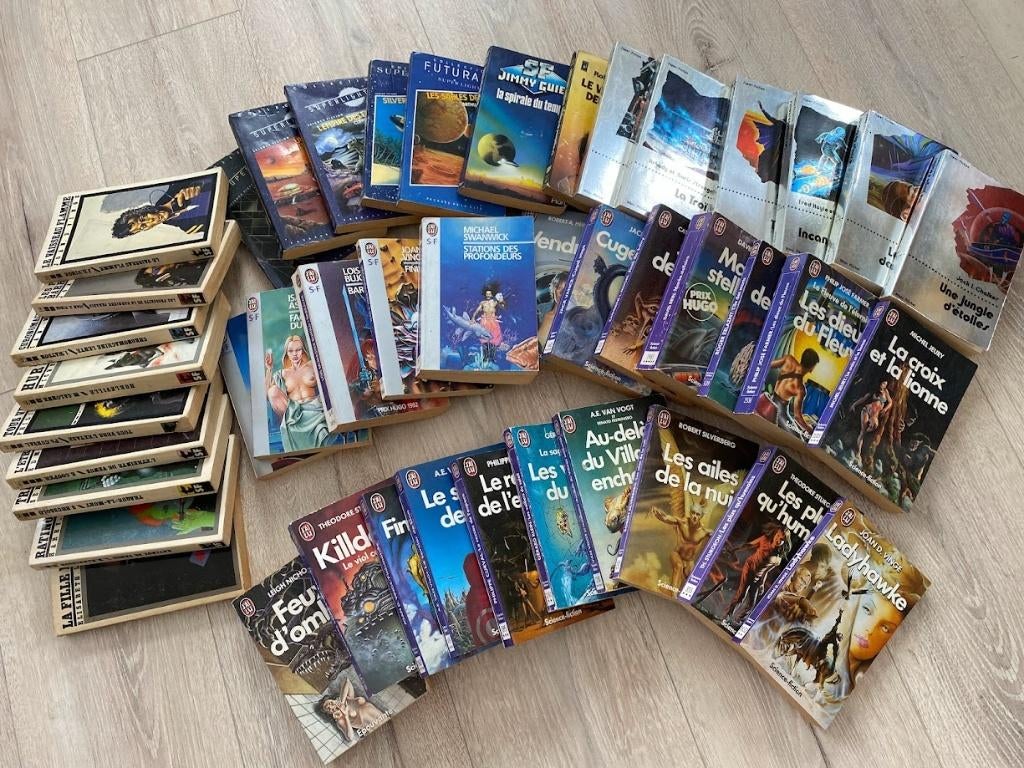 Livres de poche science fiction, Enlèvement, Utilisé