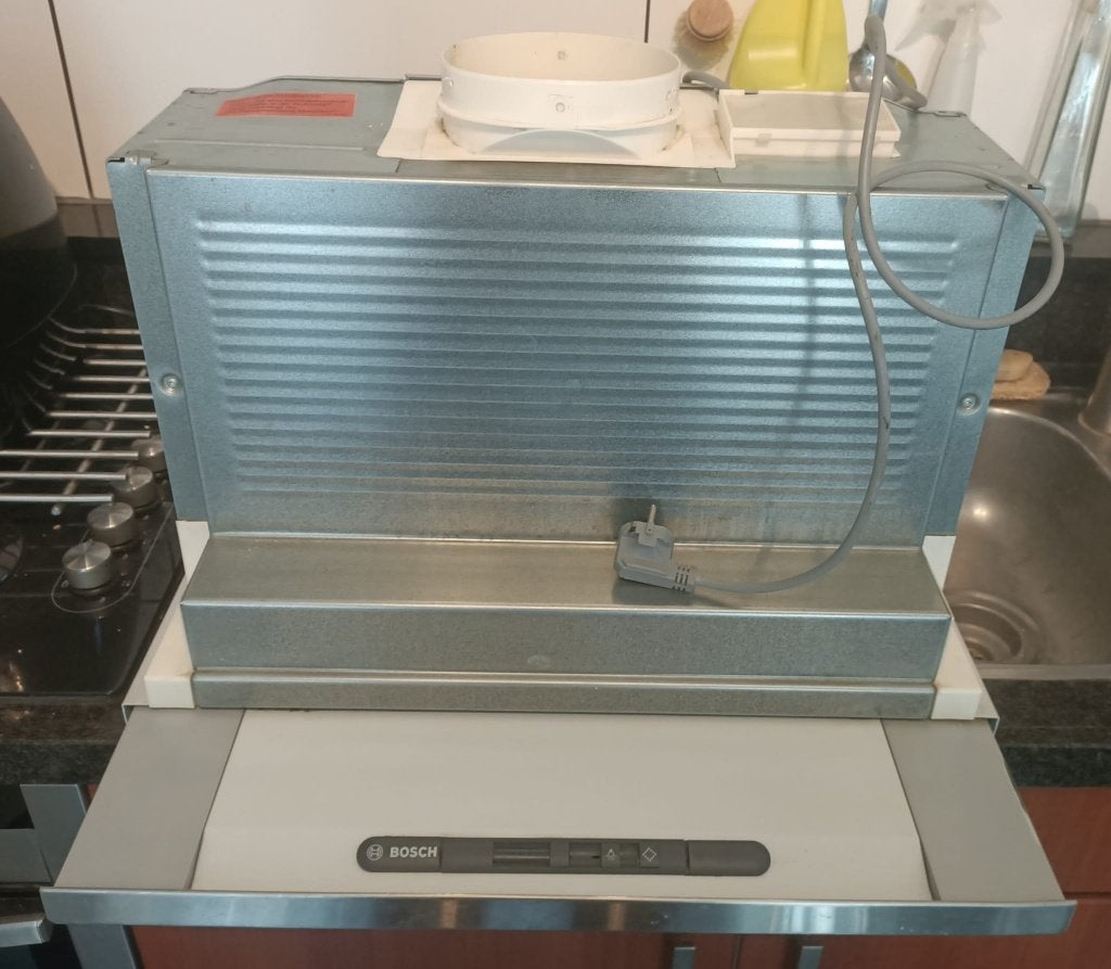 hotte aspirante Bosch intégrée pour armoire de cuisine € 69, Electroménager, Hottes, Enlèvement ou Envoi, Moteur, Encastré, Utilisé