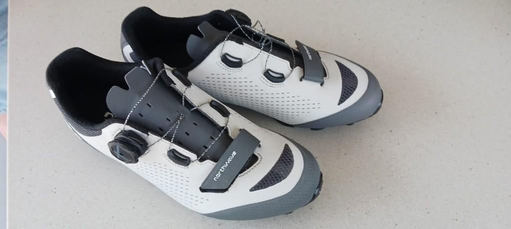 Chaussure VTT Northwave Razer 2 (taille 42), Vélos & Vélomoteurs, Enlèvement, Comme neuf, Chaussures