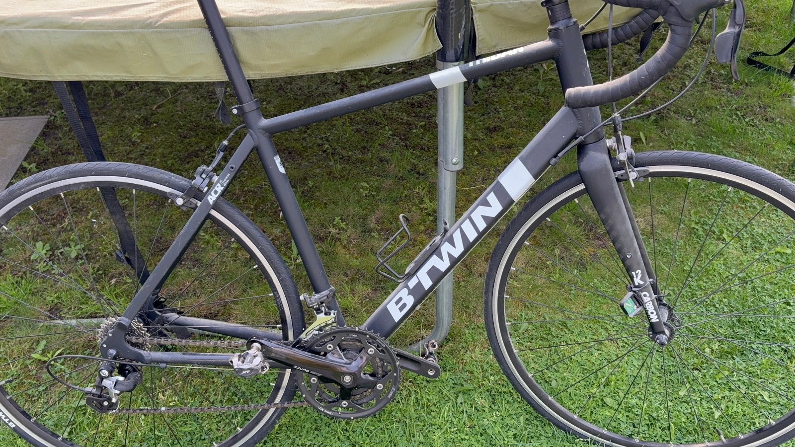 Koersfiets b.twin, Fietsen en Brommers, Ophalen