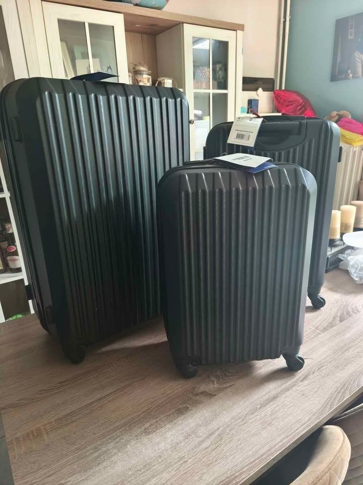 2 nouvelles valises de princesse valeur au détail :399 euros, Enlèvement ou Envoi, Neuf