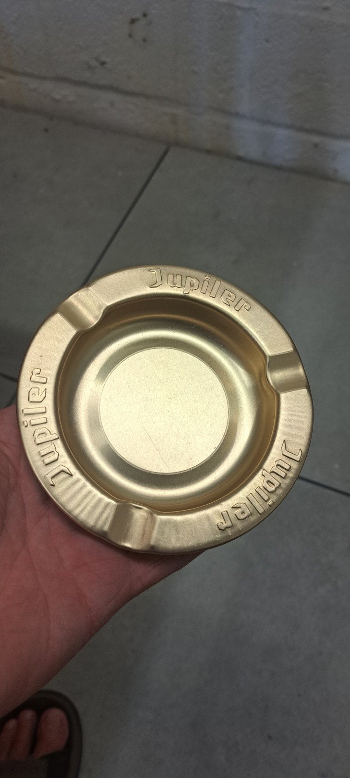 jupiler blikken goudkleurige asbak nieuwstaat a, Verzamelen, Ophalen of Verzenden, Nieuw, Asbak