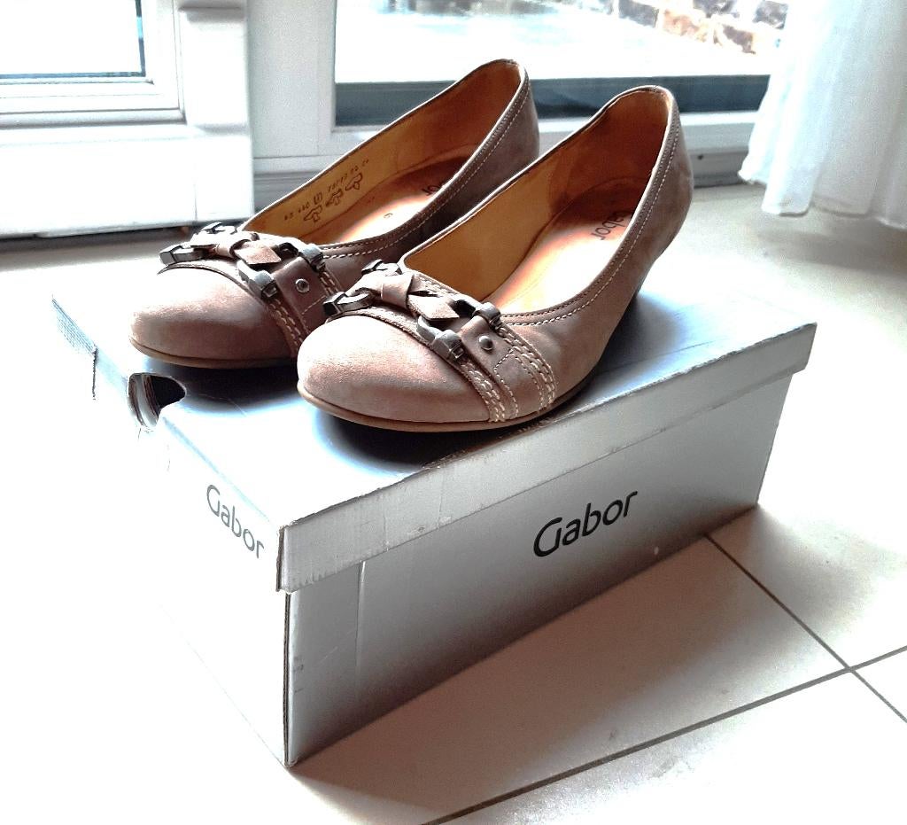 Te koop: Mooie beige suède schoenen van "Gabor", 39, "Gabor", Beige, Enlèvement, Porté