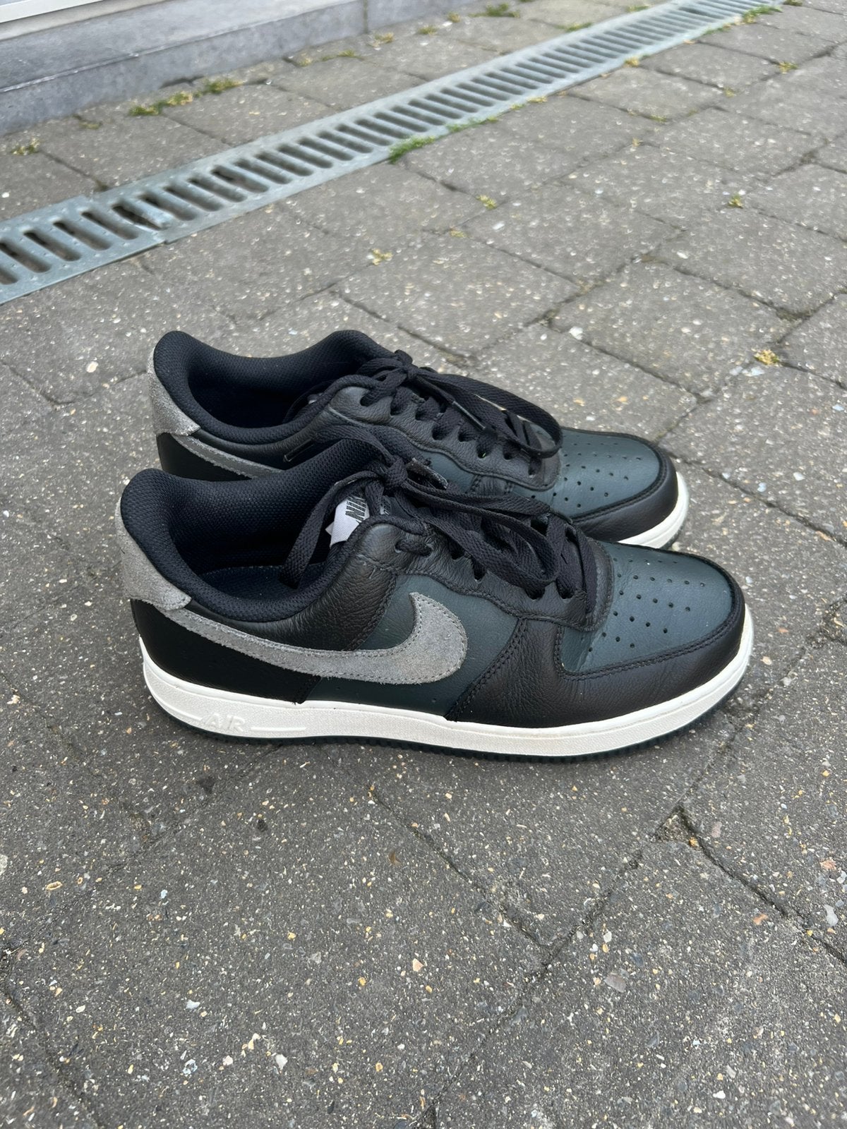 Nike Air Force 1 – bijna nieuw, Kleding | Heren, Ophalen, Nieuw