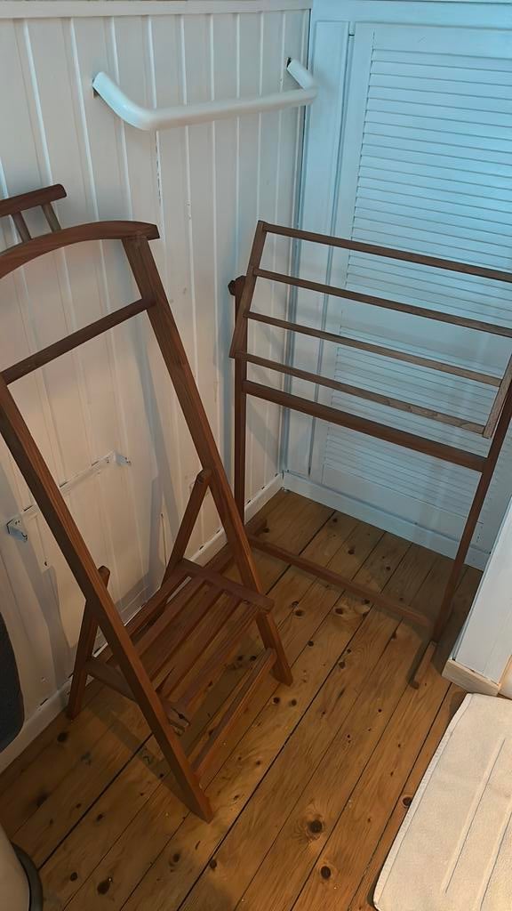 houten handdoek en kleding rek, Enlèvement, Comme neuf
