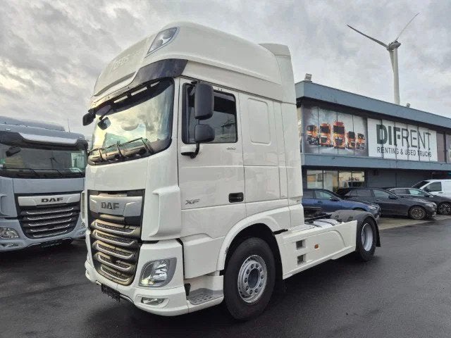 DAF XF 480 FT SUPER SPACE CAB ZF INTARDER (bj 2022), Auto's, Automaat, Achterwielaandrijving, Euro 6, Wit