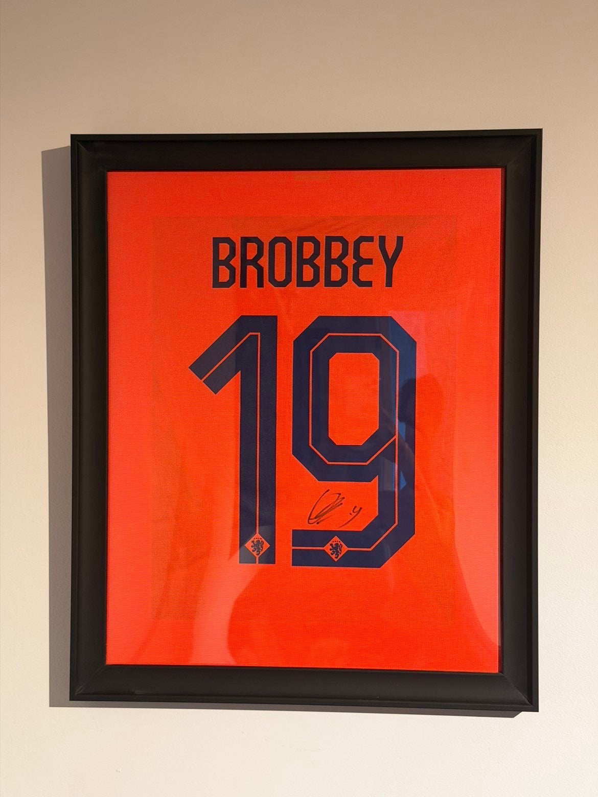 Signed shirt brobbey + fotobewijs, Ophalen of Verzenden, Zo goed als nieuw