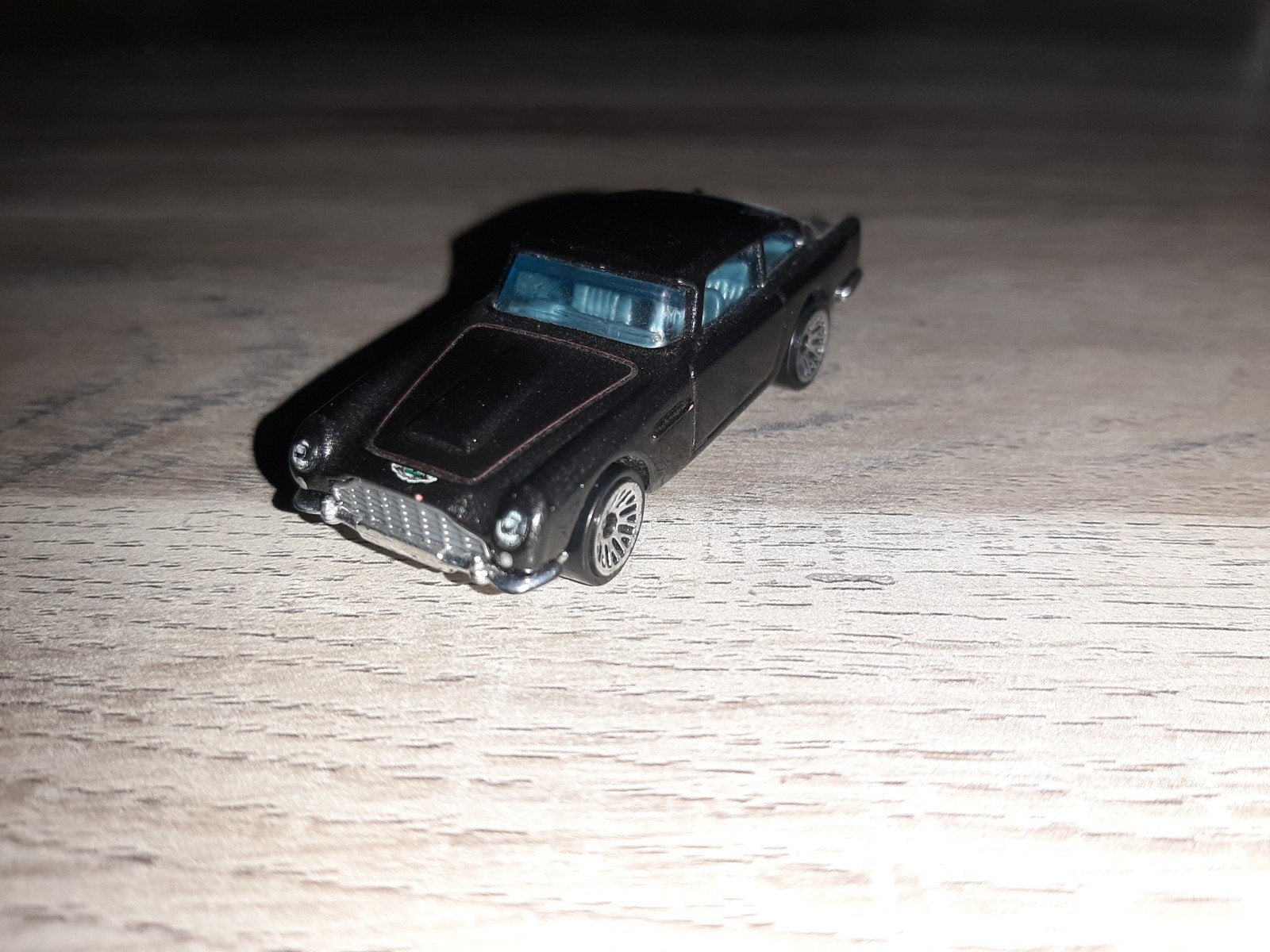 Hot Wheels '63 Aston Martin DB5 2013 (nearly mint), Hobby en Vrije tijd, Ophalen of Verzenden, Zo goed als nieuw, Auto