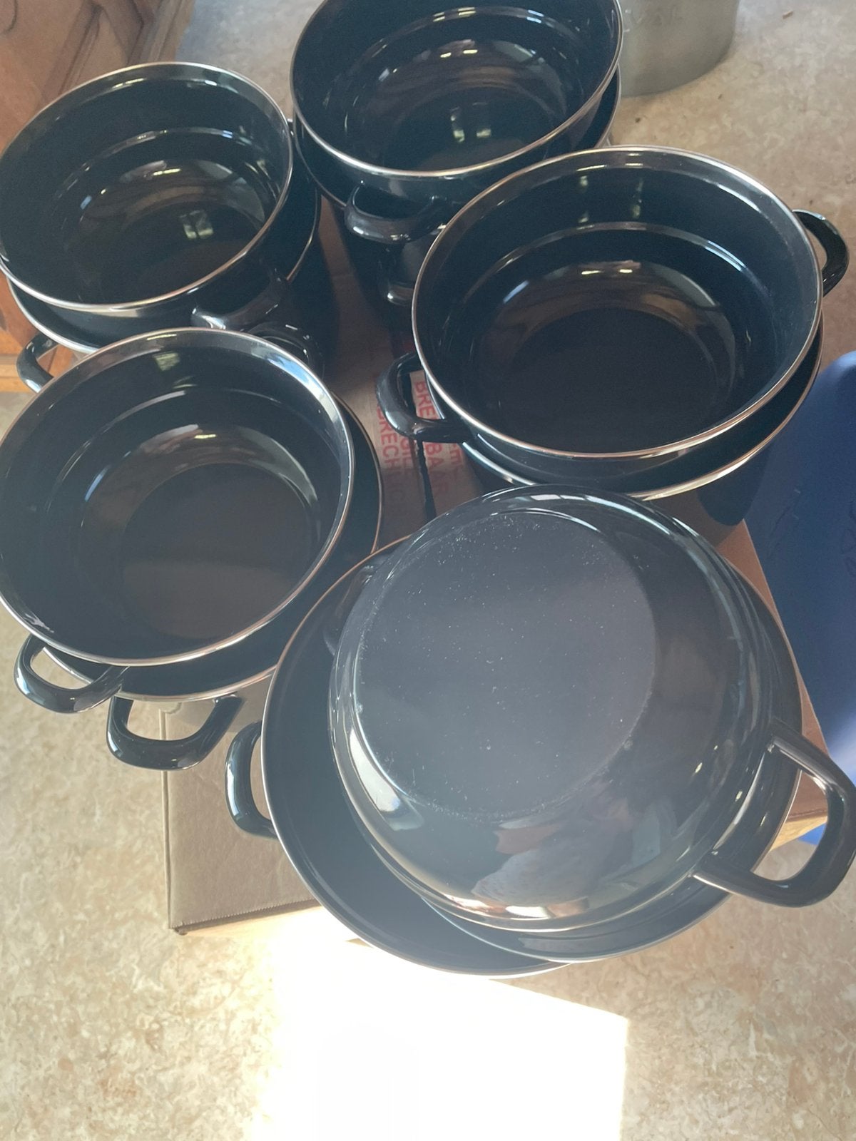 Cinq pots à moules, Maison & Meubles, Enlèvement, Comme neuf