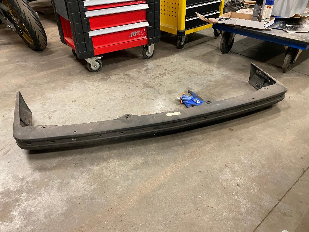Vermoedelijk Mazda Bumper (type is me onbekend), Ophalen, Gebruikt, Mazda, Bumper