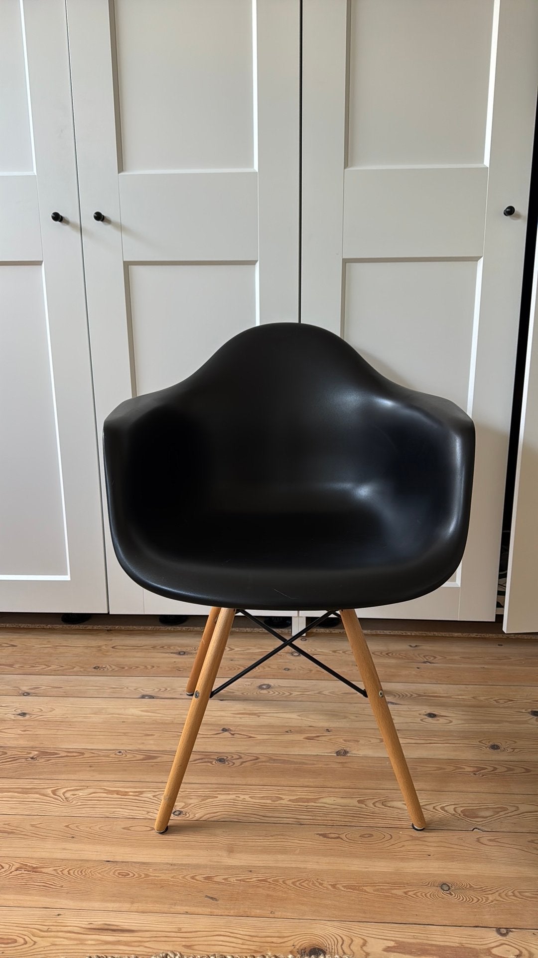 Eames plastic armchair daw, Ophalen, Zo goed als nieuw