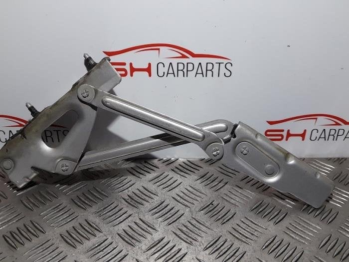 Charnière hayon d'un Peugeot 407, -, 3 mois de garantie, Utilisé, -