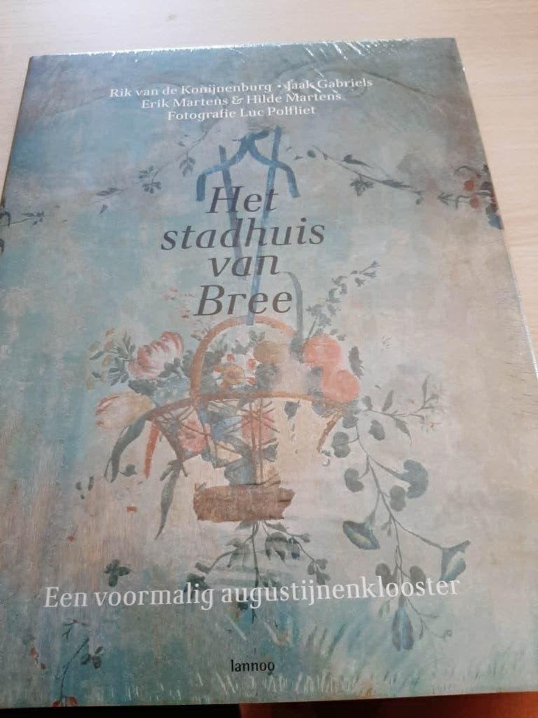 Het stadhuis van Bree - boek, Boeken, Ophalen of Verzenden, 20e eeuw of later, Nieuw, Rik van de Konijnenburg