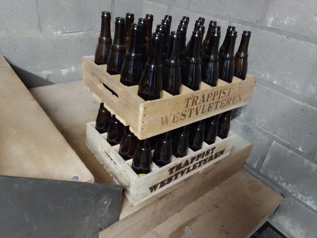 2 bakken Westvleteren leeg als decoratie, Ophalen, Gebruikt, Flesje(s), Overige merken