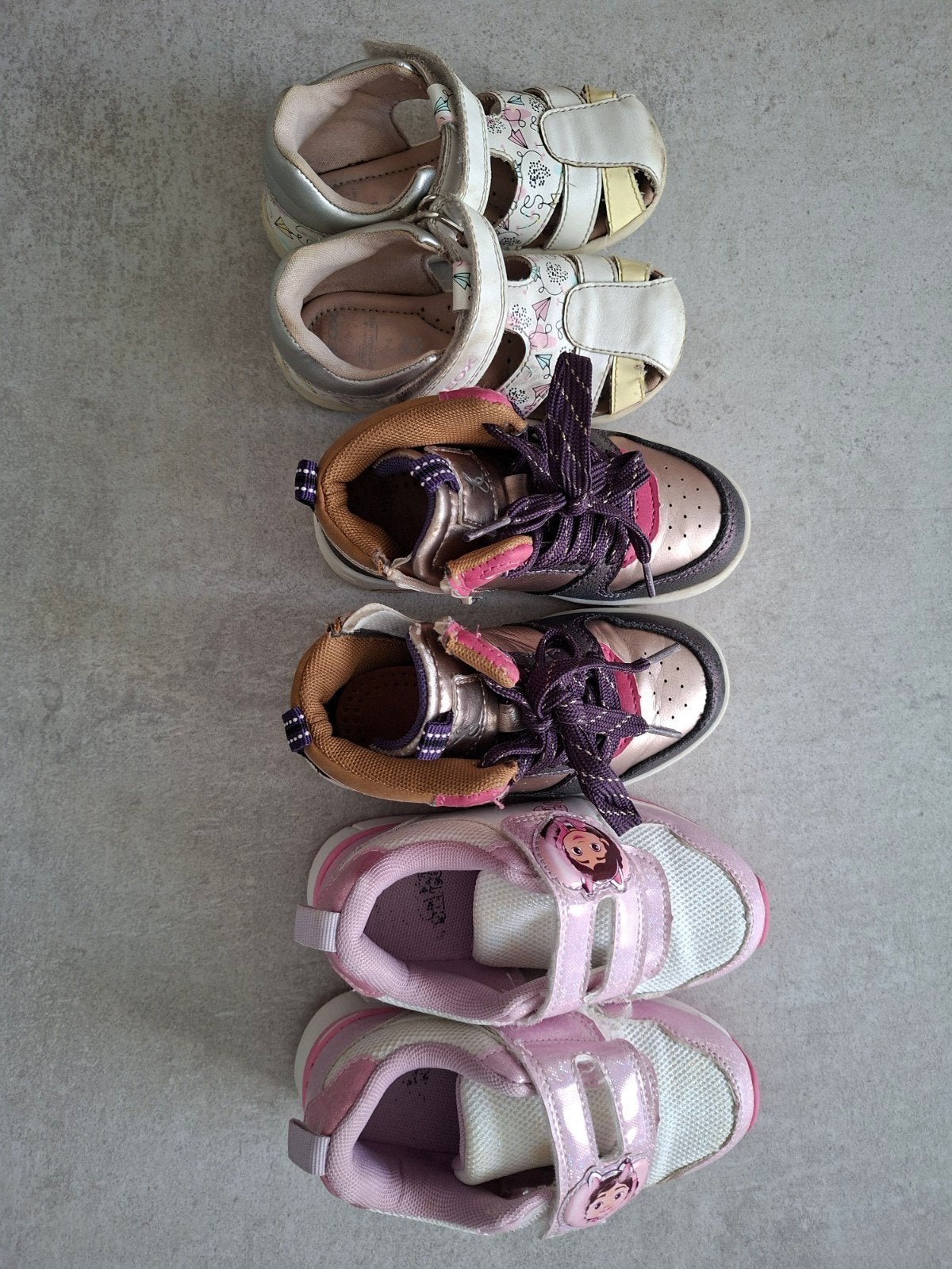 Schoenen Dori en sandalen Geox - maat 24, Kinderen en Baby's, Kinderkleding | Schoenen en Sokken, Ophalen, Schoenen