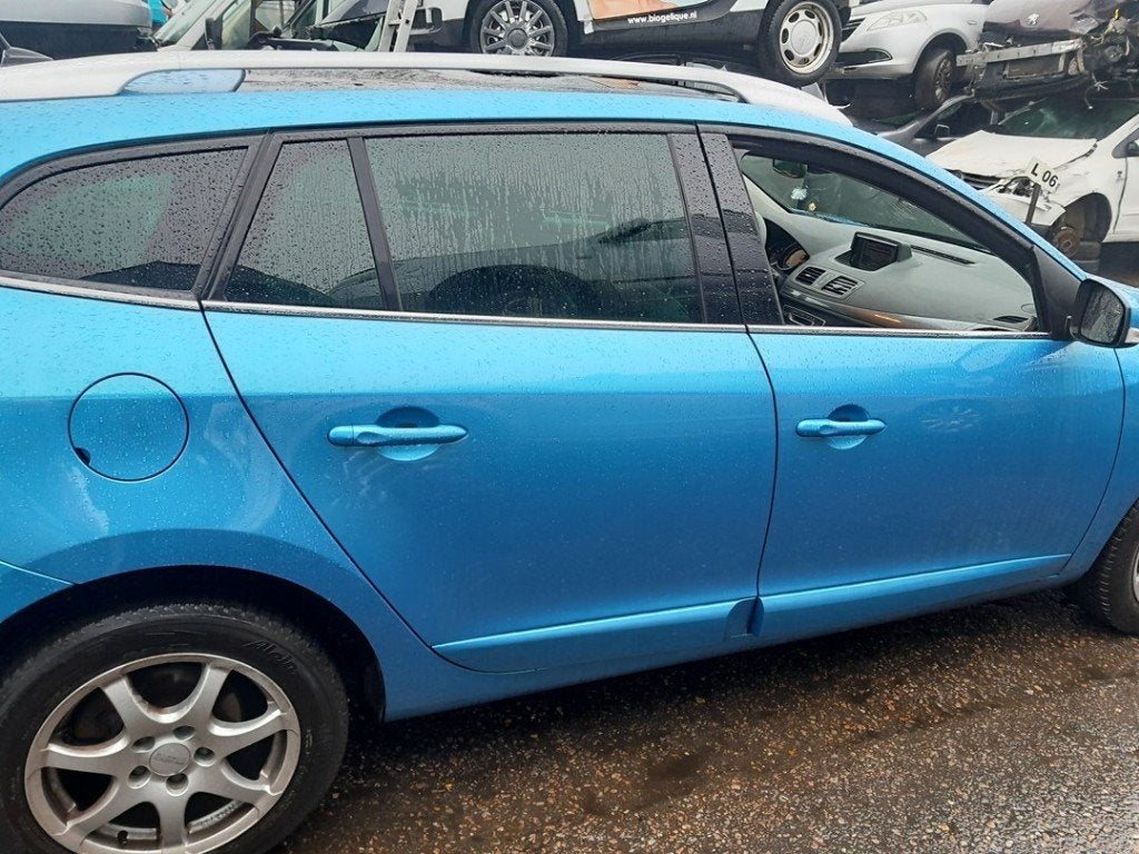 PORTIER RECHTS ACHTER Renault Megane III Grandtour (KZ), Gebruikt, Achter, Peter-Huppertz-Straße 5
51063  Köln, DE, Dialog.deutschland@renault.de