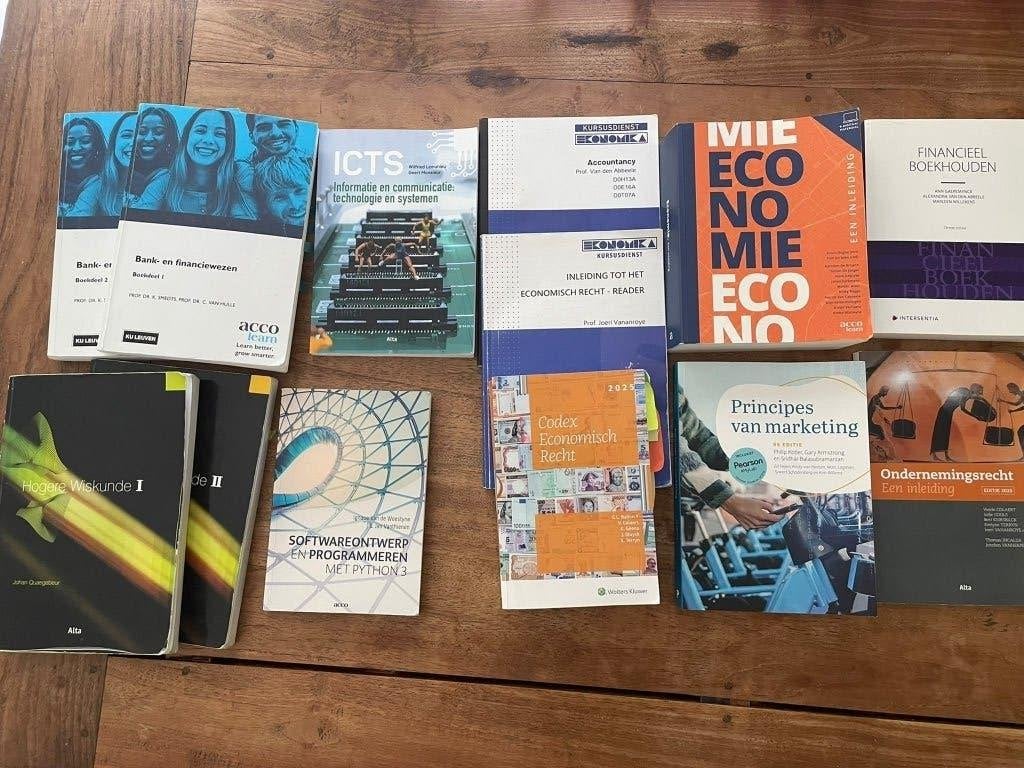 Boeken 1e fase Handelsir. - TEW    KU Leuven, Boeken, Ophalen of Verzenden, Gelezen, Hoger Onderwijs