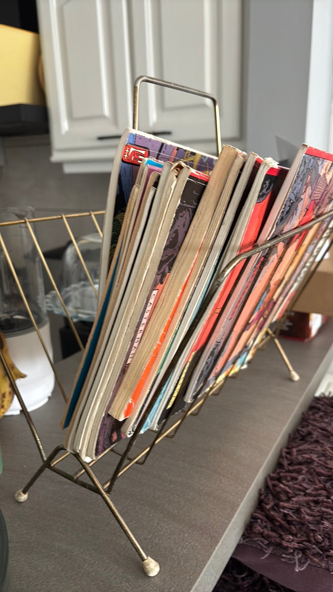 Large book organiser magazine stand metal gold colour, Ophalen, Gebruikt